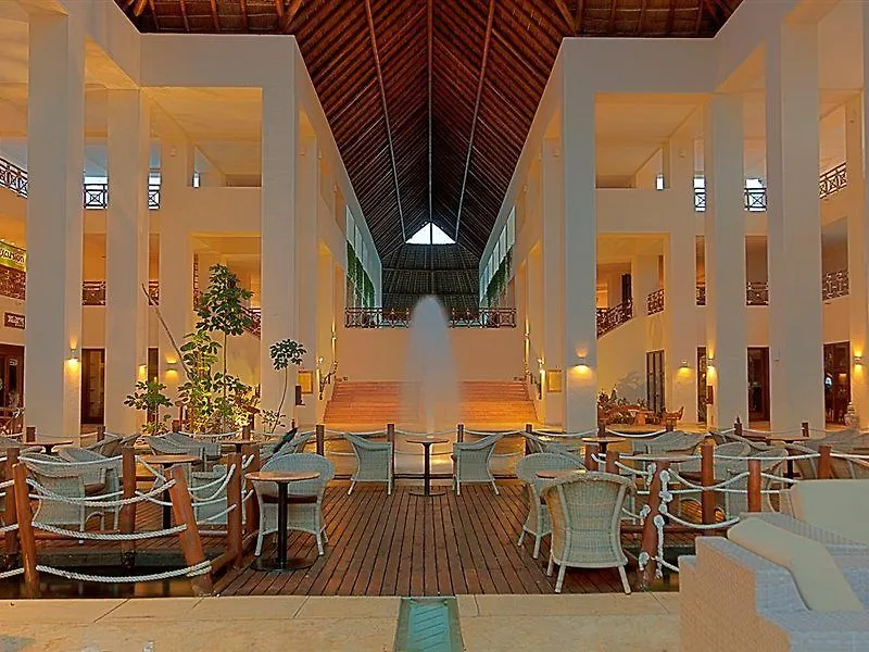 Occidental Grand Xcaret All Inclusive Hotel Los Dos Compadres 5*,